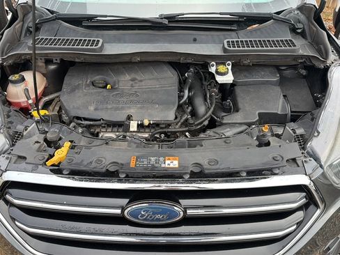 Used 2017 Ford Escape SE w/ Equipment Group 201A image 30