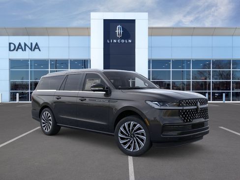 New 2025 Lincoln Navigator L Black Label AWD/4WD image 7