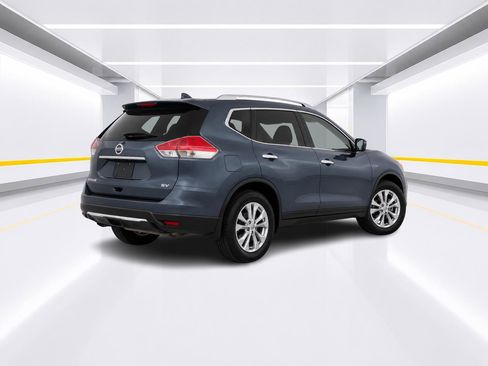Used 2016 Nissan Rogue SV AWD/4WD image 5