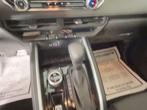 Used 2023 Chevrolet Colorado Trail Boss w/ Technology Package AWD/4WD image 29