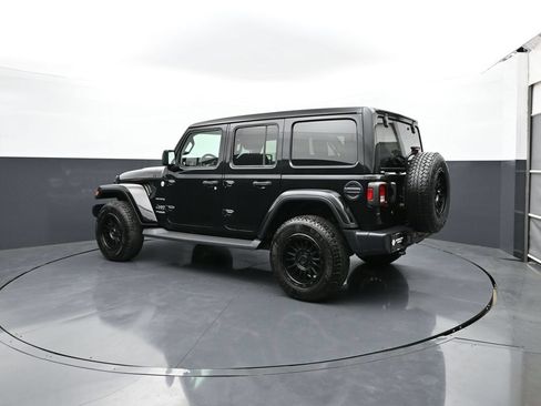 Used 2020 Jeep Wrangler Unlimited Sahara AWD/4WD image 6