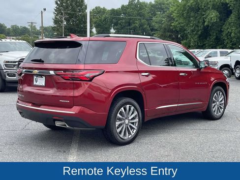 Used 2023 Chevrolet Traverse Premier AWD/4WD image 8