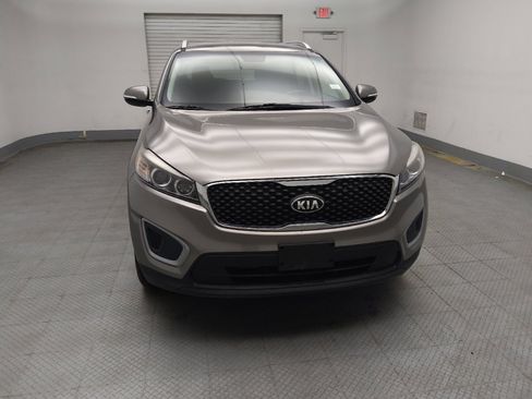 Used 2018 Kia Sorento LX image 14
