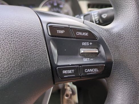 Used 2019 Hyundai Elantra SE w/ Cargo Package FWD image 23
