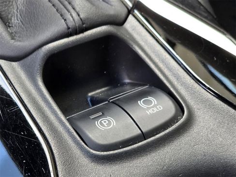 Used 2020 Toyota Corolla SE image 20