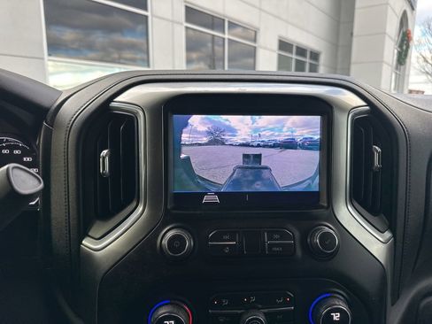 Used 2021 Chevrolet Silverado 3500 LT w/ Convenience Package image 11