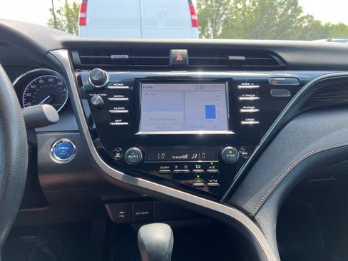 Used 2019 Toyota Camry LE w/ Fleet Convenience Package FWD image 19