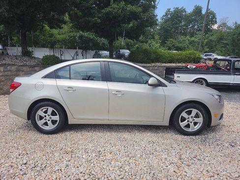 Used 2014 Chevrolet Cruze LT FWD image 8