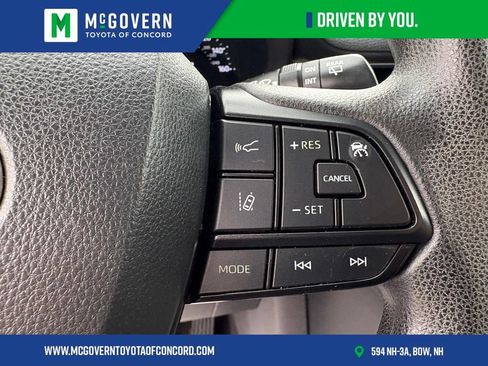 Used 2023 Toyota Sienna LE AWD/4WD image 20
