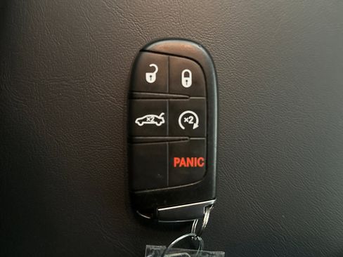 Used 2023 Dodge Charger SXT w/ Blacktop Package image 10