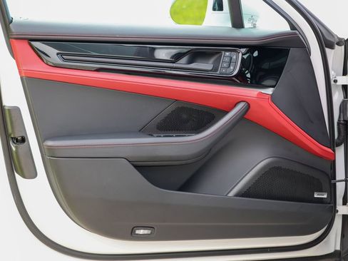 Certified 2025 Porsche Panamera 4 AWD/4WD image 17