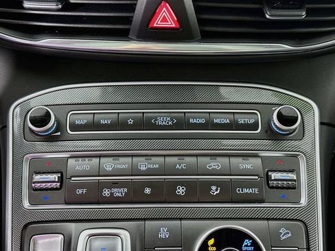 Used 2023 Hyundai Santa Fe Limited AWD/4WD image 15