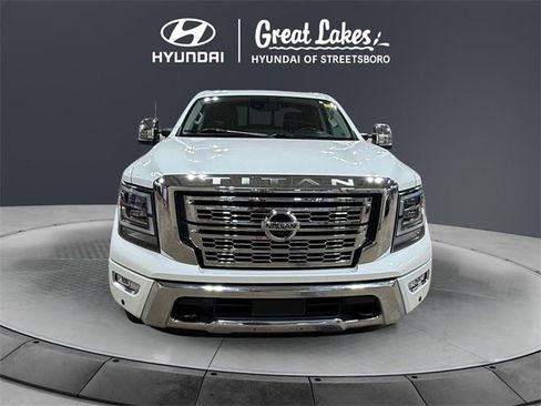 Used 2020 Nissan Titan SL w/ Moonroof Package image 8