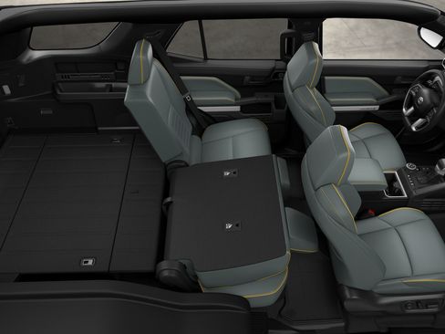 New 2026 Toyota 4Runner Trailhunter AWD/4WD image 4