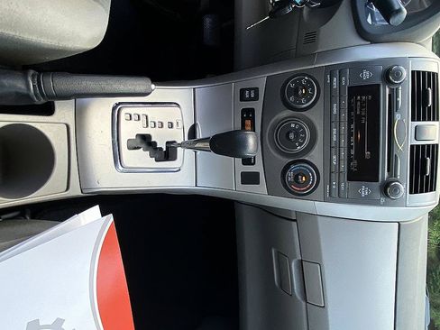 Used 2011 Toyota Corolla LE FWD image 17