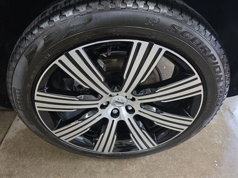 Used 2022 Volvo XC90 T6 Inscription w/ Advanced Package AWD/4WD image 32