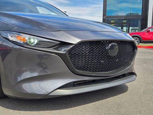 Used 2022 MAZDA MAZDA3 s FWD image 8
