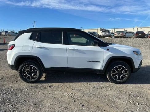 New 2026 Jeep Compass Trailhawk AWD/4WD image 2