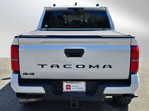 Certified 2025 Toyota Tacoma TRD Sport AWD/4WD image 4