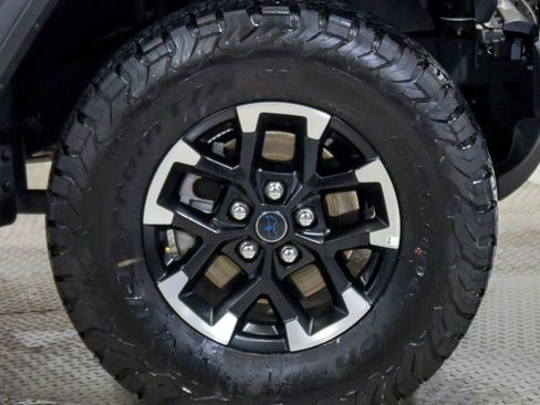 Used 2025 Jeep Wrangler Unlimited Rubicon 4xe w/ Convenience Group AWD/4WD image 26