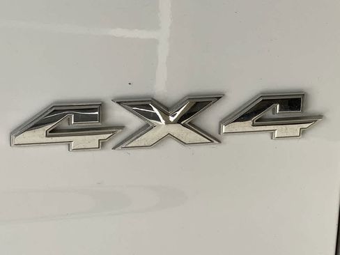 Used 2017 RAM 1500 ST w/ SXT Appearance Group AWD/4WD image 12