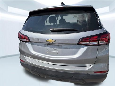 Used 2024 Chevrolet Equinox LS w/ Driver Confidence II Package FWD image 14