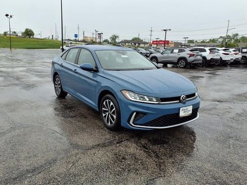 Used 2025 Volkswagen Jetta S FWD image 6