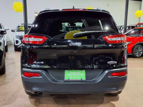 Certified 2017 Jeep Cherokee Latitude w/ True North Edition AWD/4WD image 5
