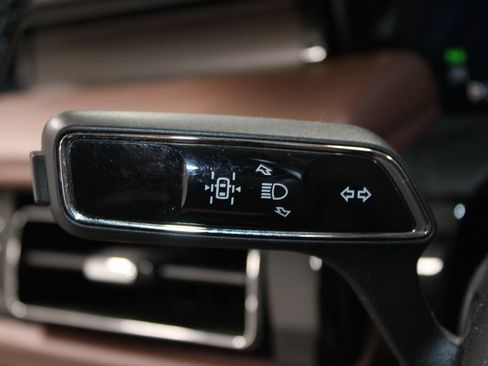 Used 2025 Lincoln Aviator Reserve w/ Equipment Group 201A AWD/4WD image 24