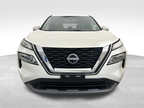 Used 2023 Nissan Rogue SV image 9