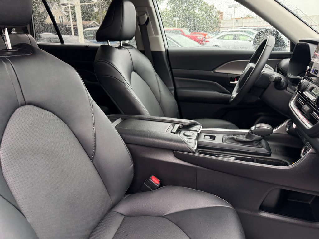 Certified 2026 Toyota Grand Highlander AWD image 18