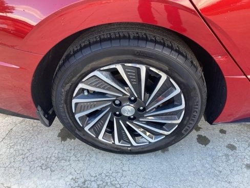 Used 2023 Hyundai Sonata Limited image 40