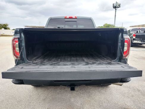Used 2017 GMC Sierra 1500 Denali w/ Denali Ultimate Package AWD/4WD image 7