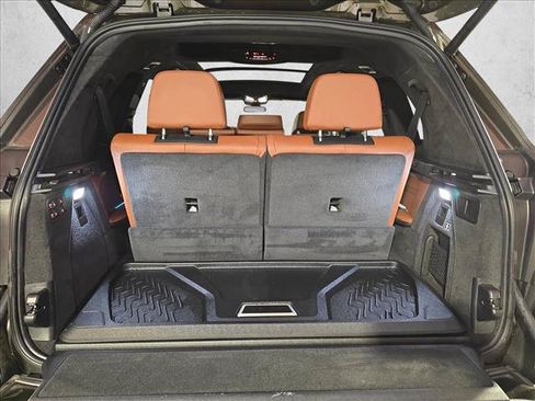 Used 2025 BMW X7 M60i AWD/4WD image 13