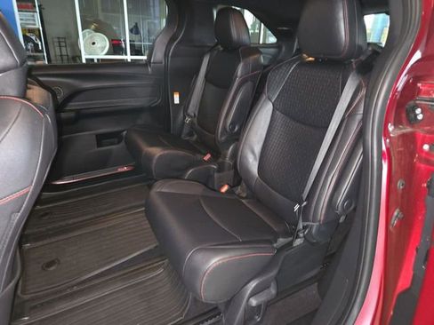 Used 2025 Toyota Sienna XSE w/ XSE Plus Package AWD/4WD image 22