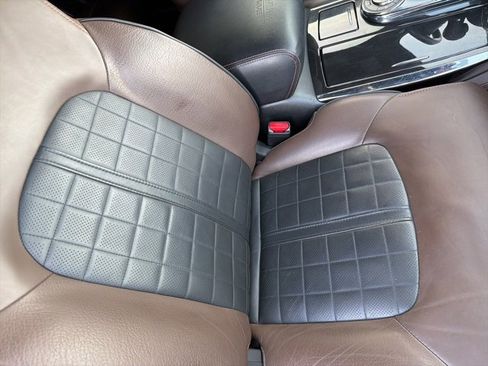 Used 2020 Nissan Armada Platinum w/ Platinum Reserve Package image 26