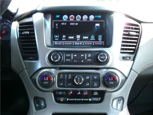 Used 2019 Chevrolet Tahoe LT image 8