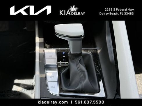 Used 2023 Hyundai Elantra Limited w/ Cargo Package FWD image 27
