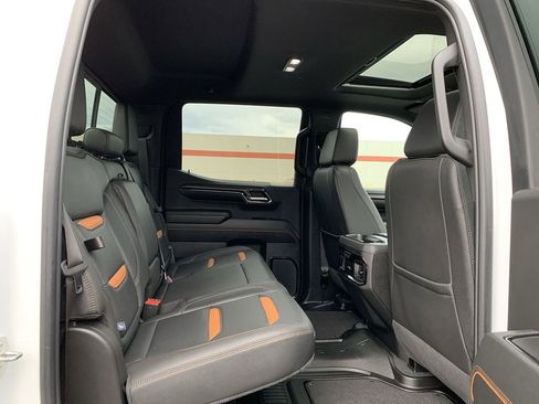 Used 2024 GMC Sierra 1500 AT4 w/ Technology Package image 35