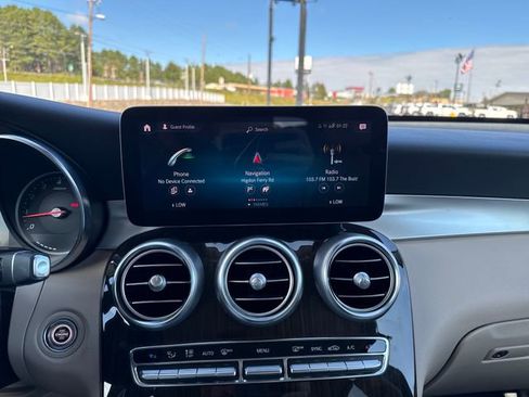 Used 2022 Mercedes-Benz GLC 300 image 24