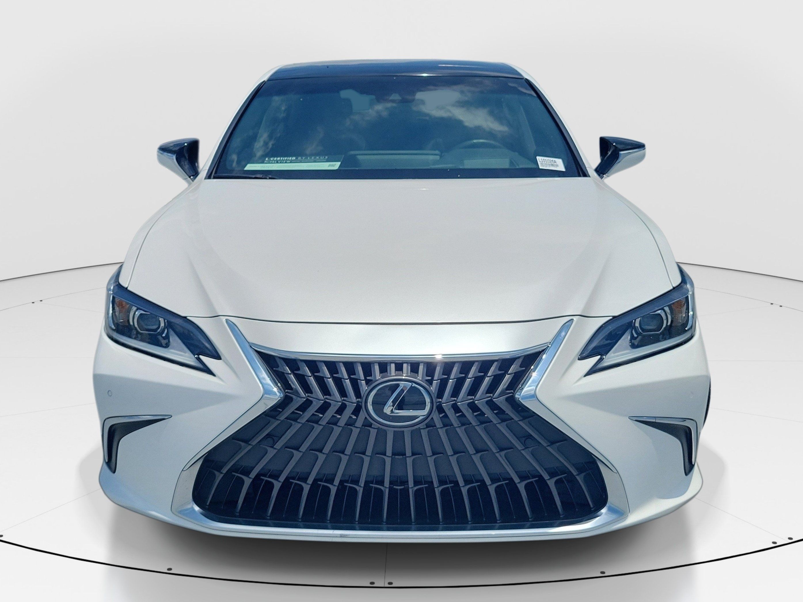 Certified 2024 Lexus ES 350 w/ Technology Package FWD image 2