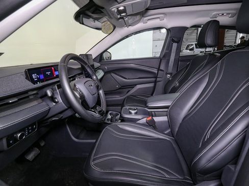 Used 2024 Ford Mustang Mach-E Premium image 37