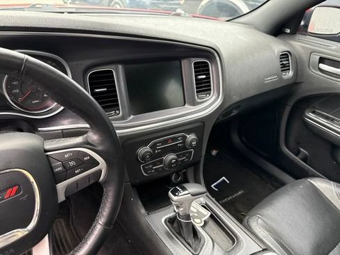 Used 2017 Dodge Charger SXT w/ Plus Group RWD image 7