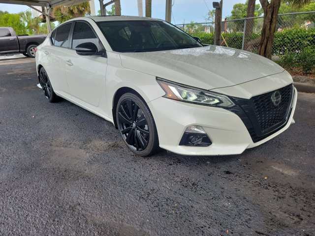 Certified 2022 Nissan Altima 2.5 SR w/ Midnight Edition Package FWD image 12