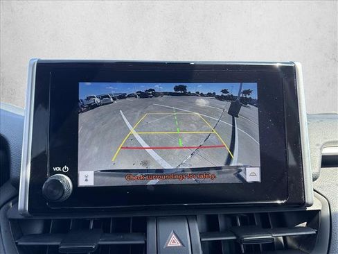 Used 2025 Toyota RAV4 XLE FWD image 13