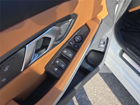 New 2025 BMW 330i xDrive w/ Premium Package image 19