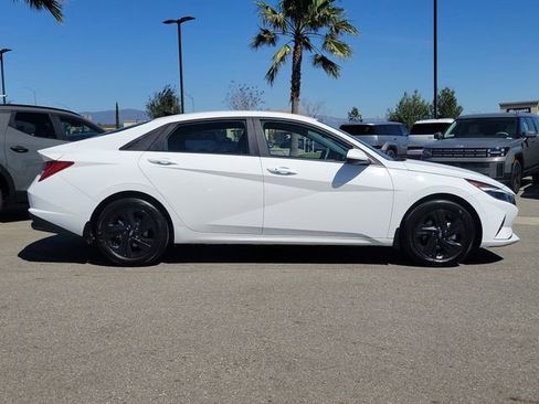 Certified 2023 Hyundai Elantra Blue FWD image 29