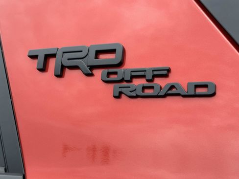 Used 2023 Toyota 4Runner TRD Off-Road Premium w/ Moonroof Package AWD/4WD image 10