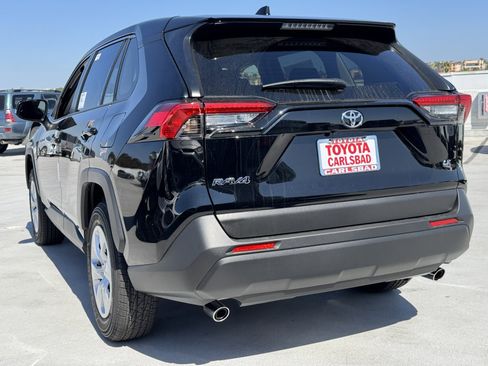 New 2025 Toyota RAV4 LE image 12