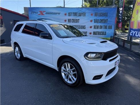 Used 2018 Dodge Durango R/T w/ Technology Group image 8